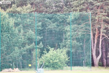 Siatki na boiska - siatka zabezpieczająca na ogrodzenie boiska